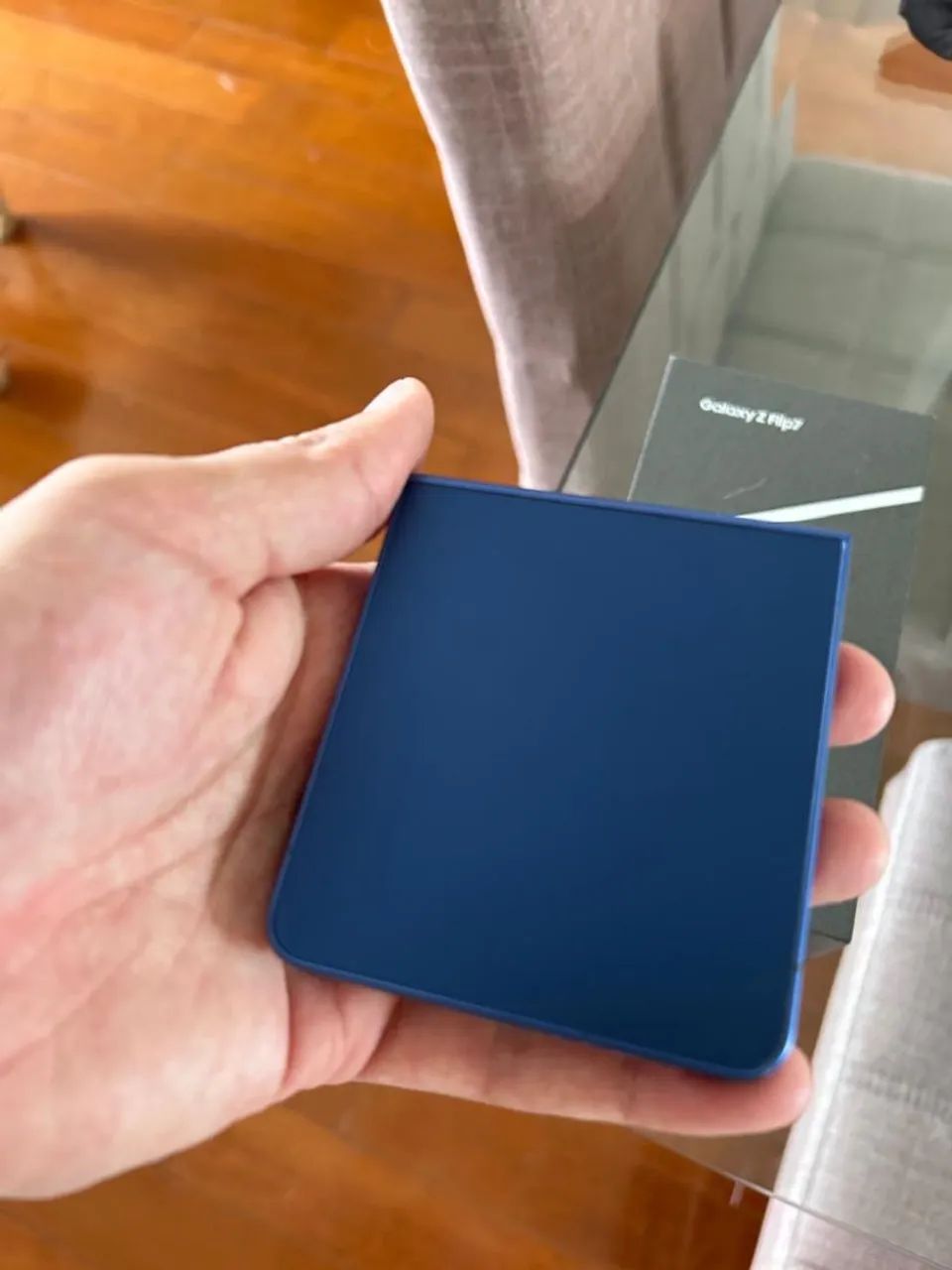 Z flip 7 - 256gb - Apenas 10 dias de uso - Foto 3