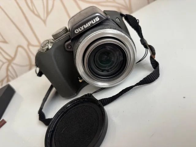 Câmera Profissional Olympus 