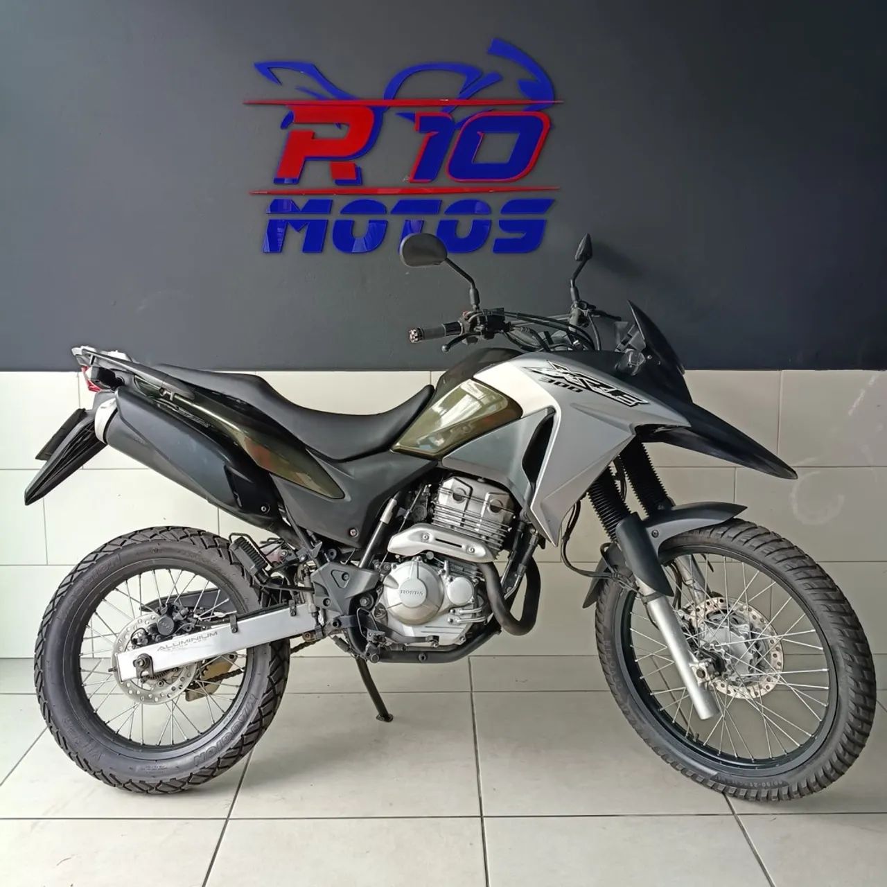 XRE 300