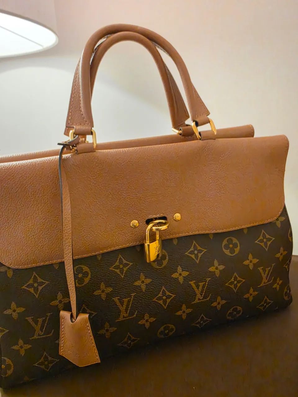 Bolsa Louis Vuitton Venus - original e impecavel - Foto 3