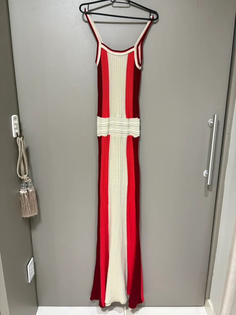 Vestido longo, vermelho com nude - Foto 2