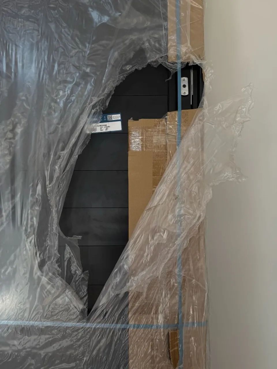 Porta NOVA Pivoltante de lambril de aluminio preta 2,10 x 1,20 - Foto 4