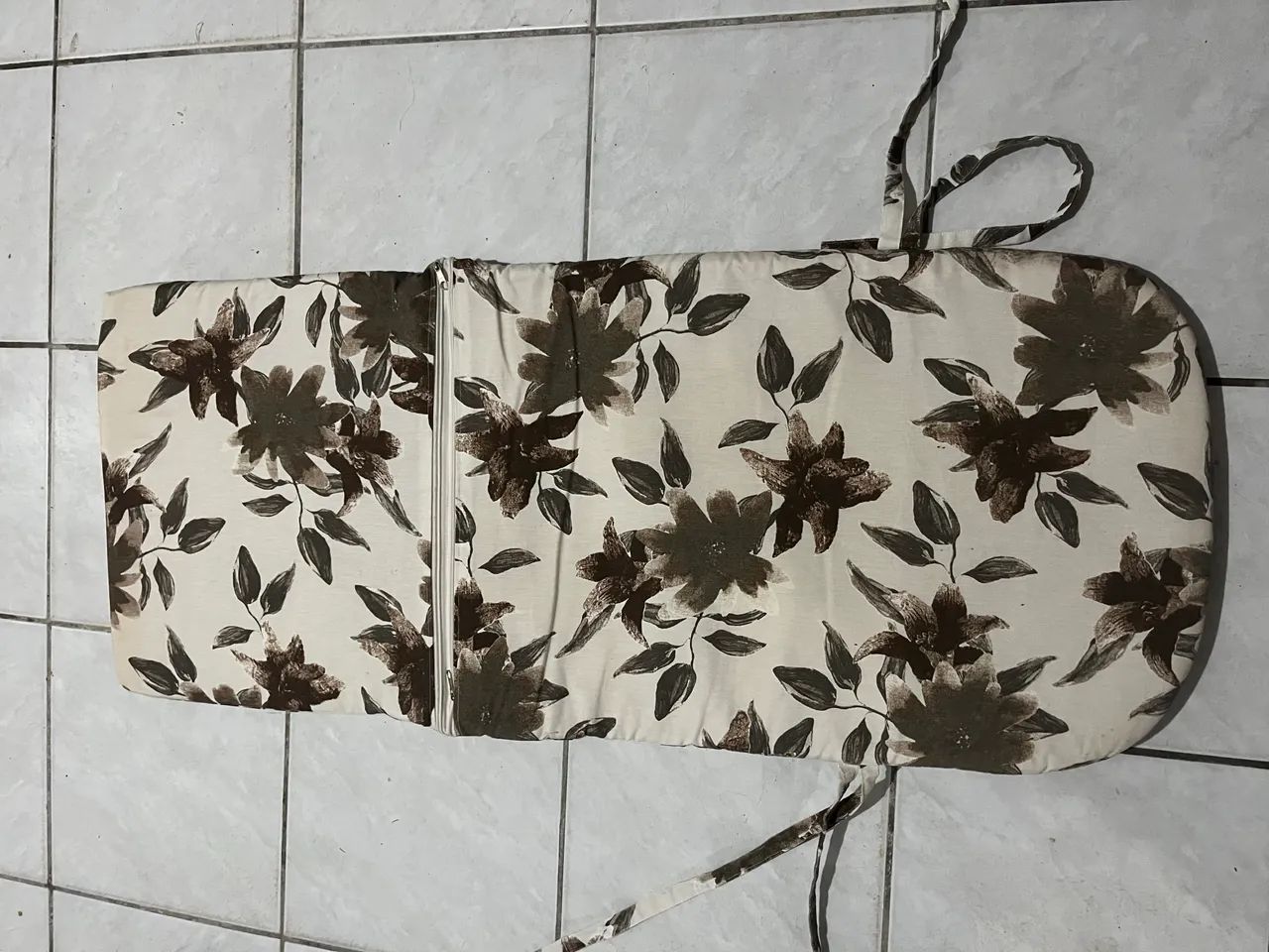 Forro almofadado para cadeira de balanço 