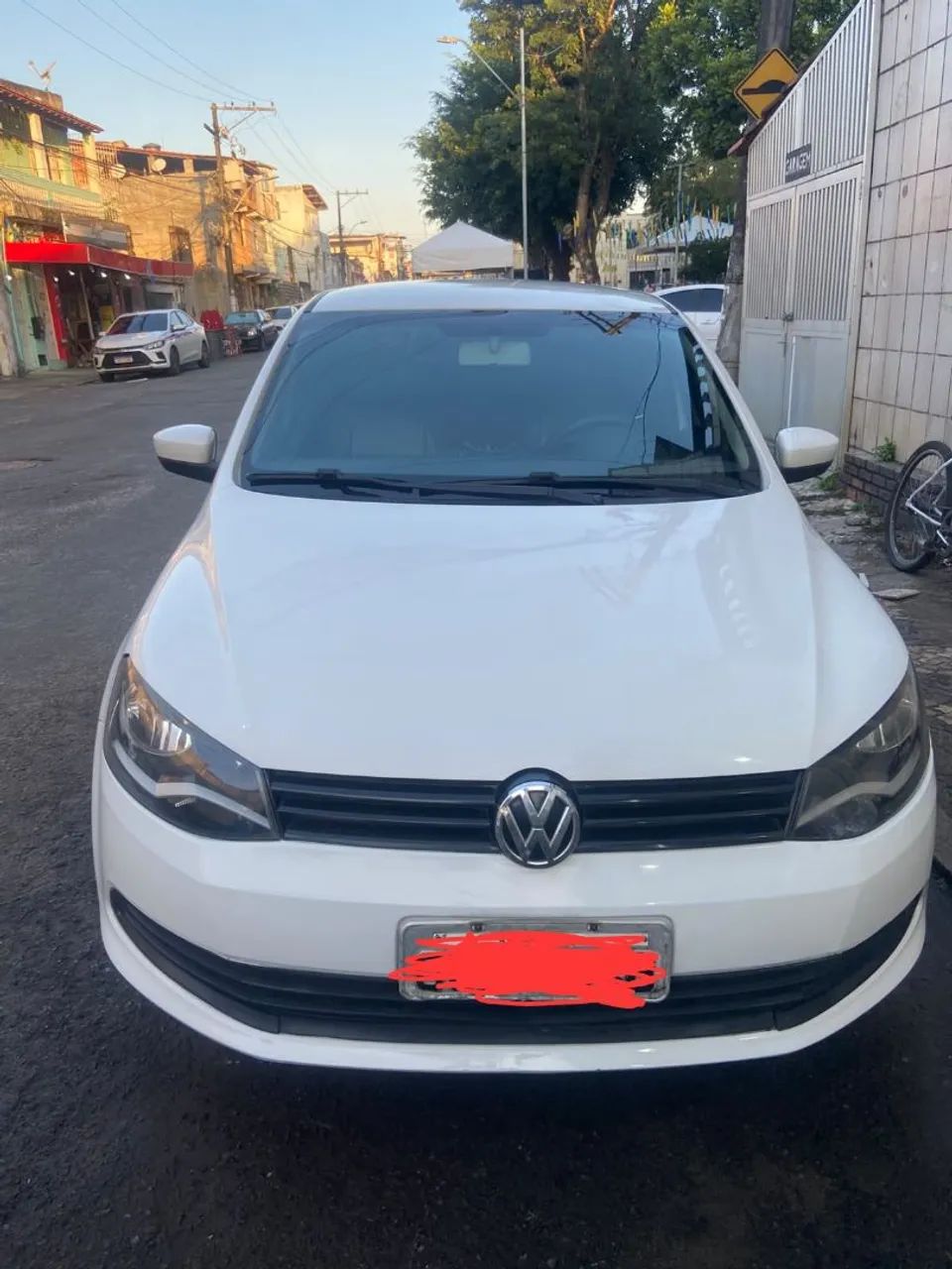 Volkswagen Voyage VOYAGE 1.0/1.0 City Mi Total Flex 8V 4p 2014