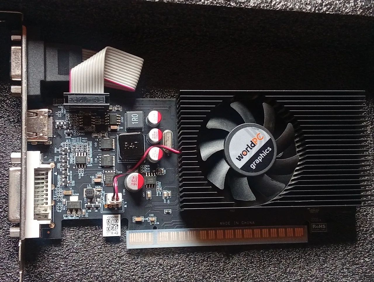 NVIDIA GeForce GT 730 4GB DDR3 128-bit - Excelente Estado