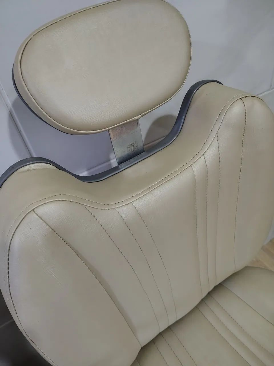 Vendo cadeira articulada para maquiagem/design de sobrancelhas. - Foto 3