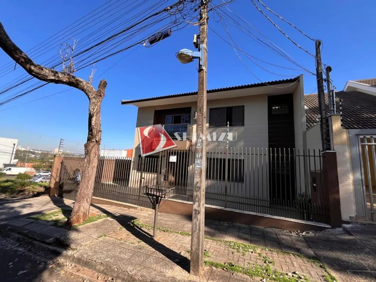 Sobrado à venda em Maringá, Jardim Imperial II, com 4 quartos, com 154 m² - Foto 2