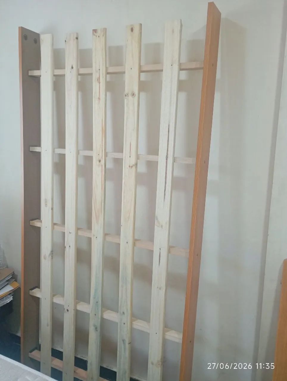 CAMA DE SOLTEIRO