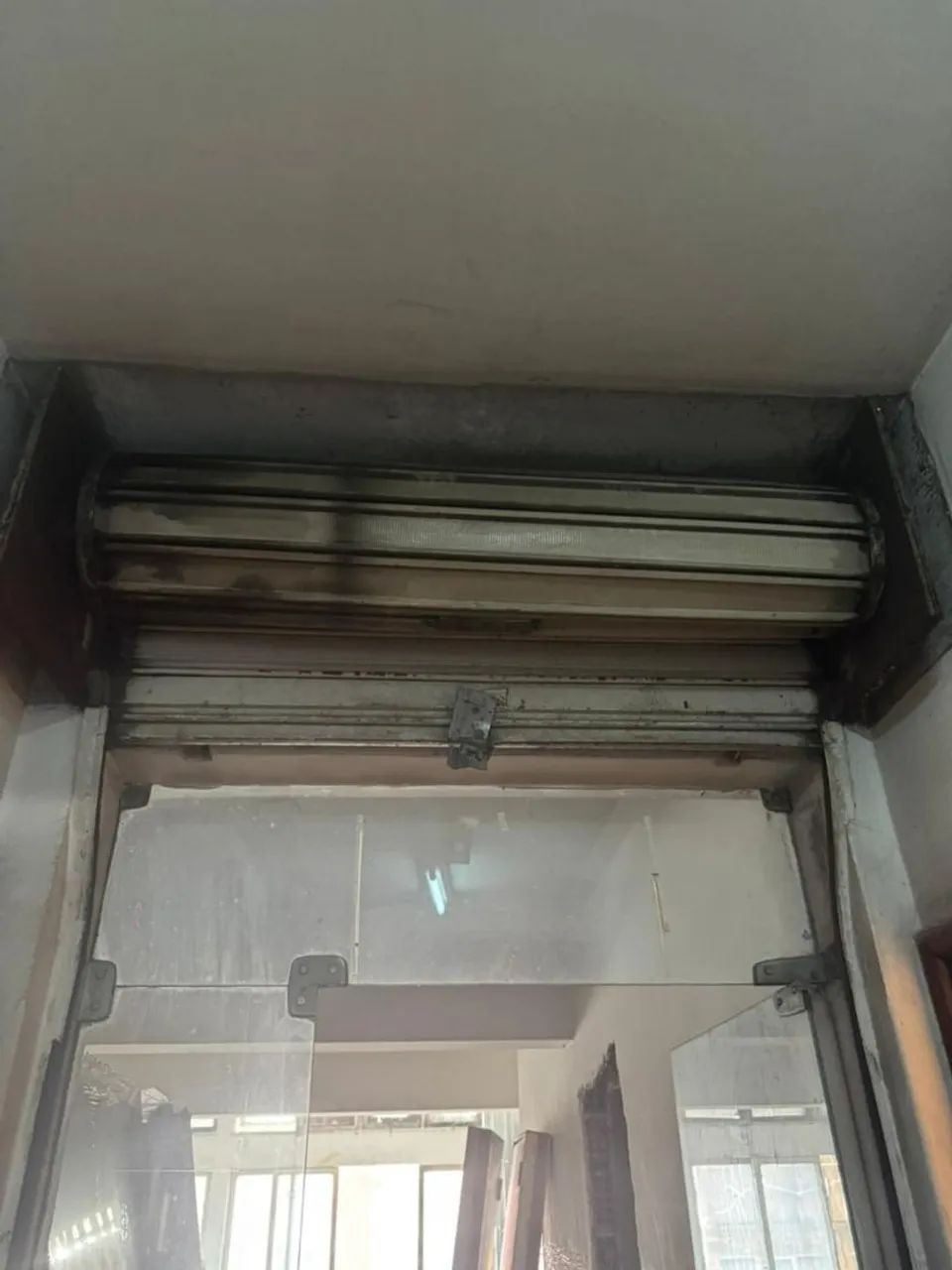 Porta de enrolar de aço- comércio  - Foto 2