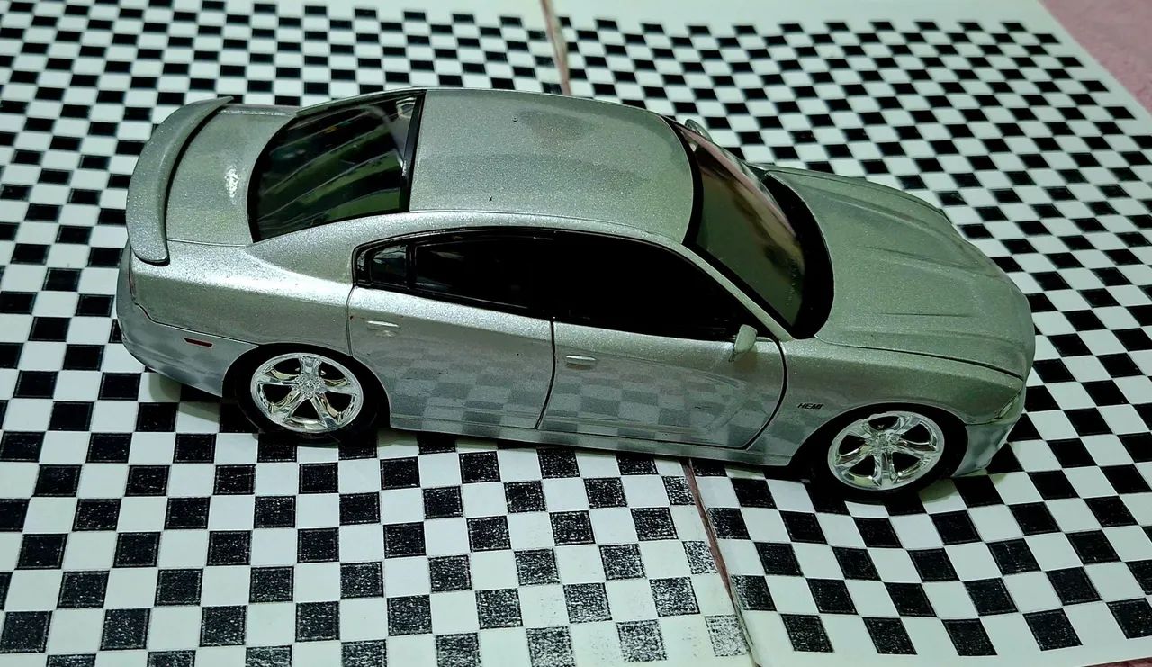 Miniatura 1/24 Dodge Charger - Foto 3