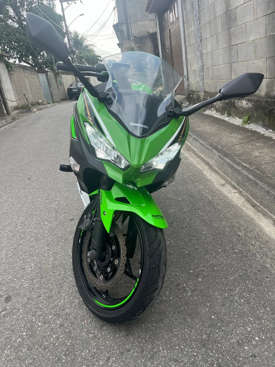 Vendo ninja 400 modelo KRT. - Foto 3