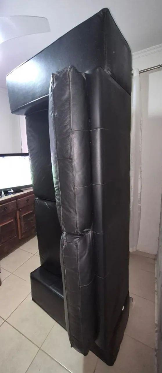 Vendo sofá de couro novíssimo  - Foto 3