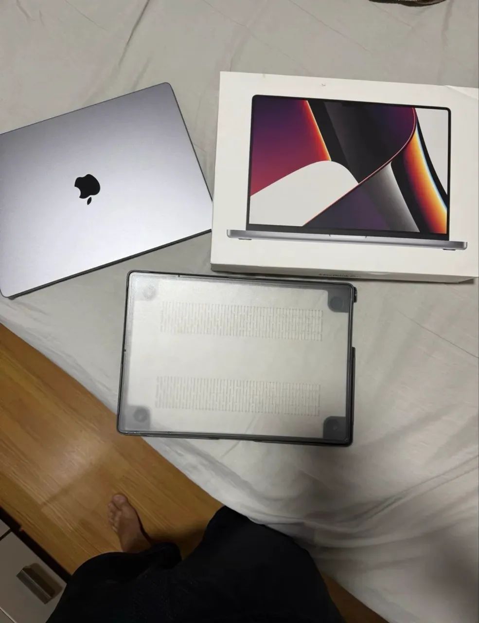 MacBook Pro 16インチ M1 Pro 16GB 1TB シルバー Macbook M1 PRO 16″ 512GB SSD 16GB RAM (NOVO) – LS
