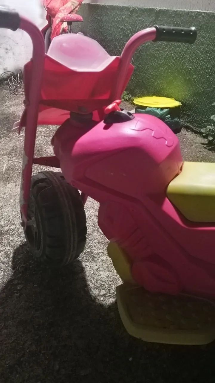 Moto elétrica infantil 