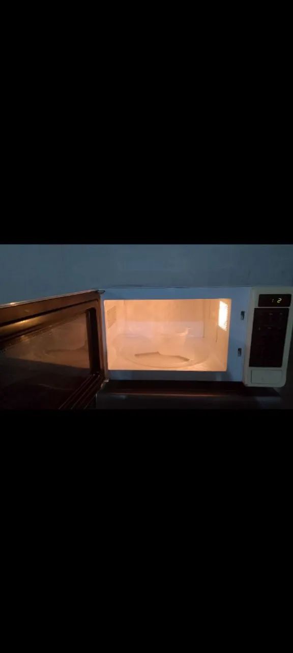 Microondas LG 33 litros  - Foto 2