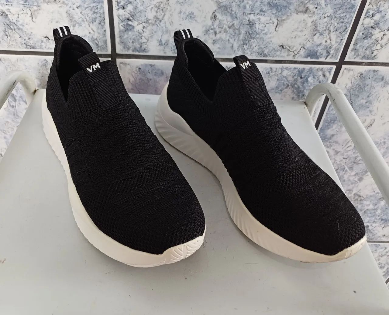 Tênis Knit Via Marte