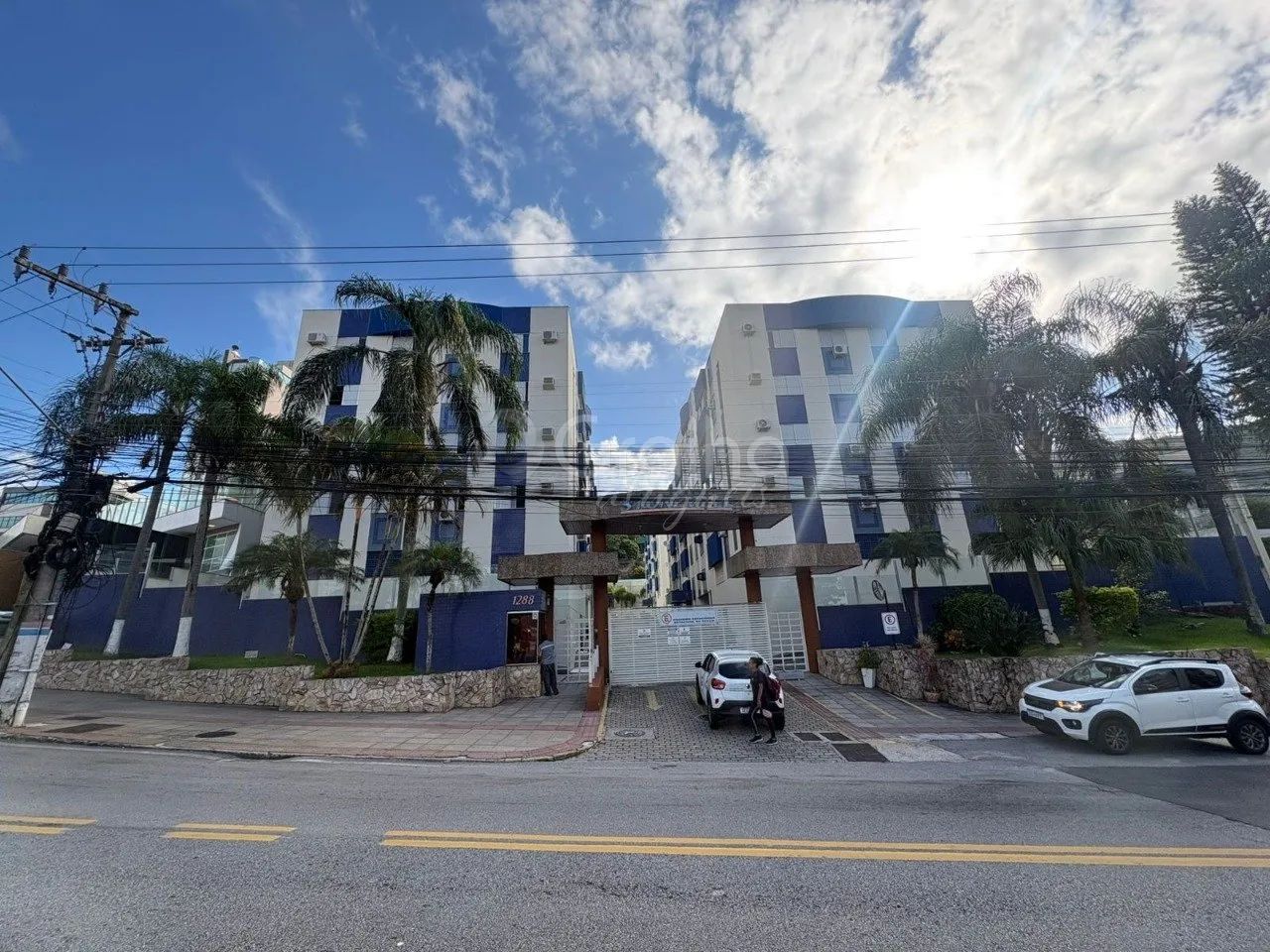 Cobertura 3 quartos na Trindade