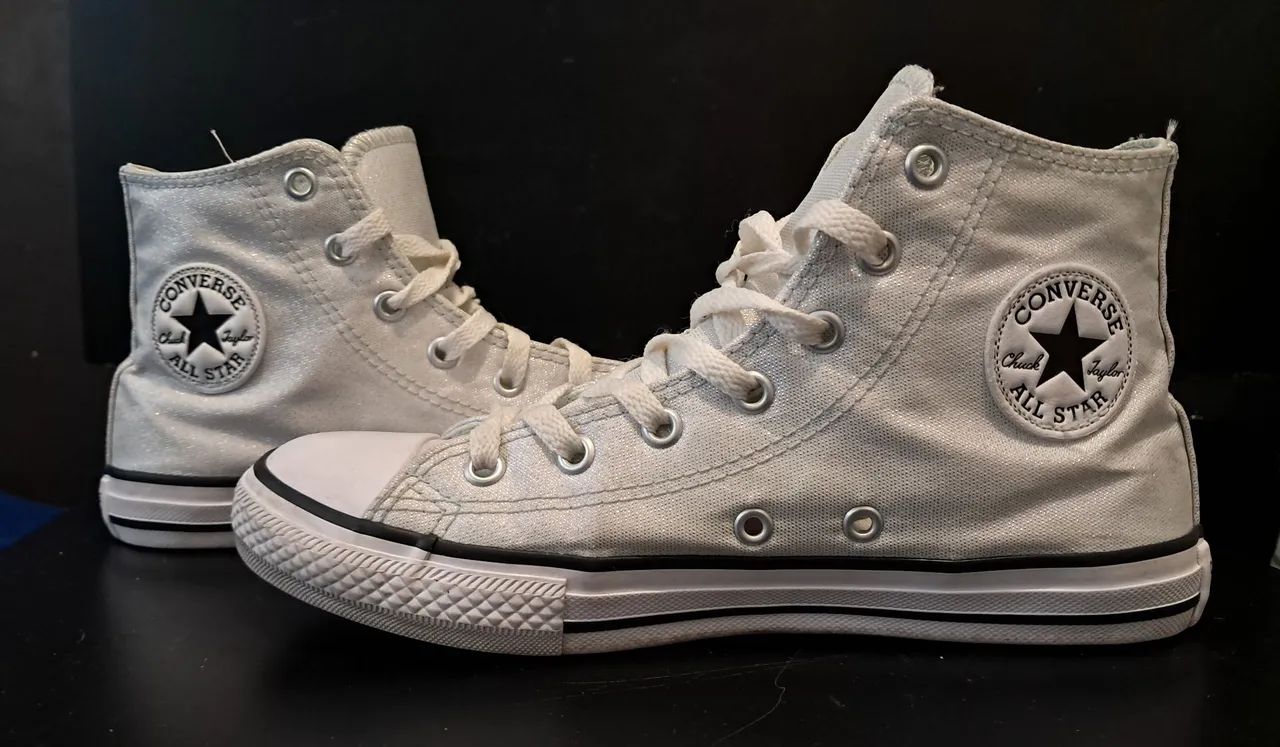 Tênis All Star cinza prateado tam.33