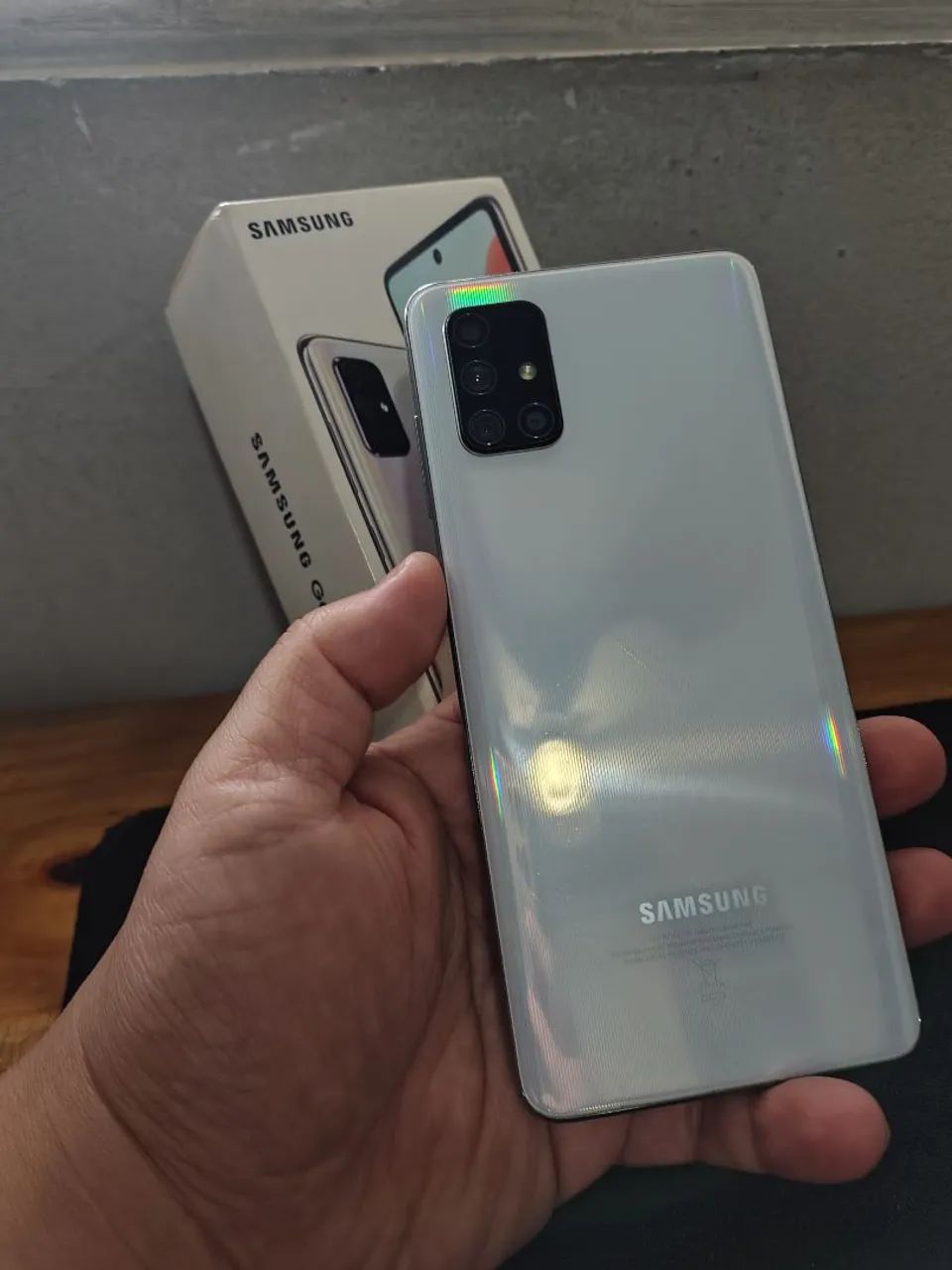 Samsung Galaxy A71 128GB Branco - Excelente e sem danos ou defeitos  - Foto 2