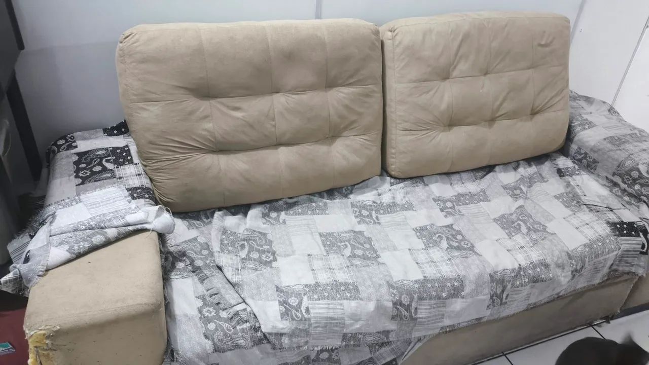 Sofá (Descrição)