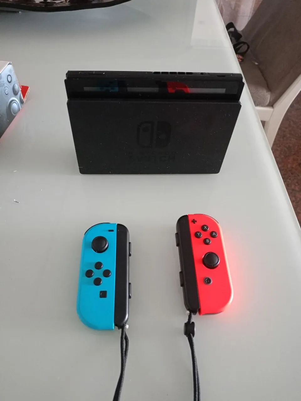 Vendo Nintendo switch semi novo junto com controle pro - Foto 6