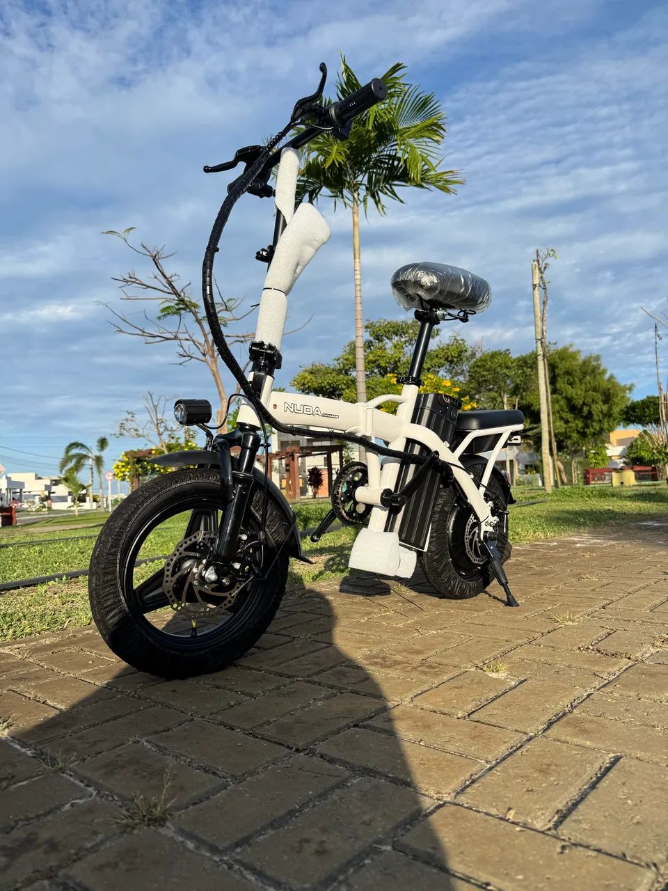 Bicicleta eletrica dobrável NOVA - Foto 4