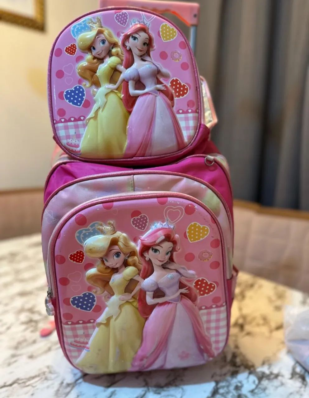 Mochila Escolar Duas princesas 