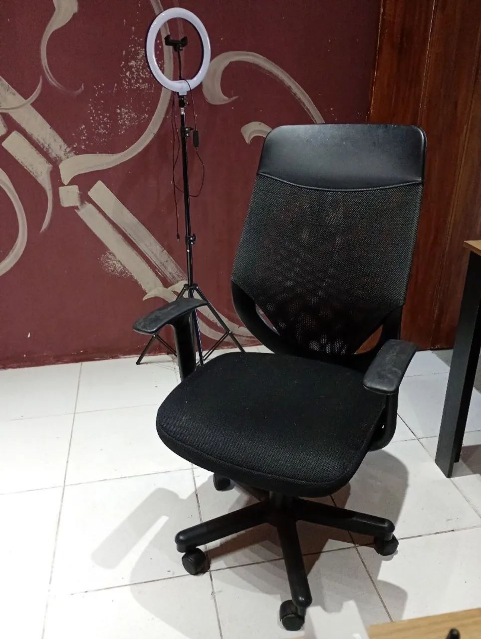 Office chair in excellent condition