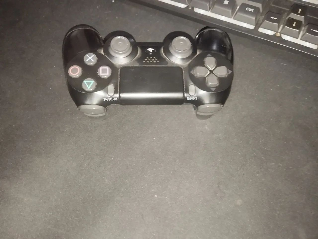 Controle ps4 para reaproveitamento de peças. Cabo Flat solto. - Foto 3