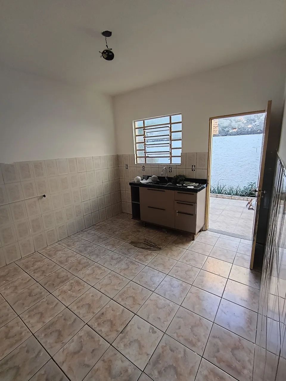Casa nos fundos com garagem Camilópolis  - Foto 5