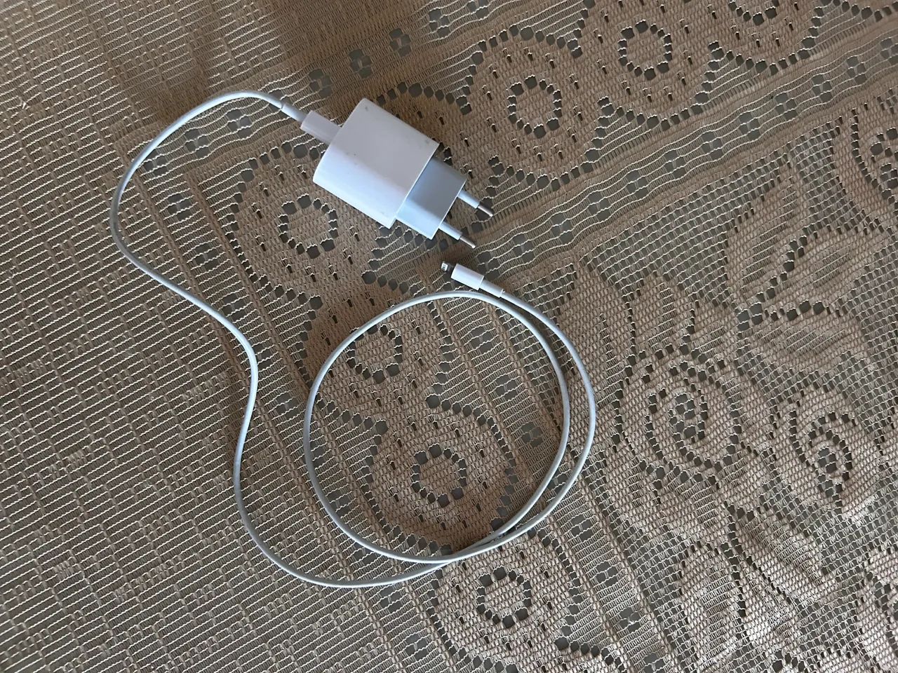 carregador de iphone original 80 pra hoje!! - Foto 2