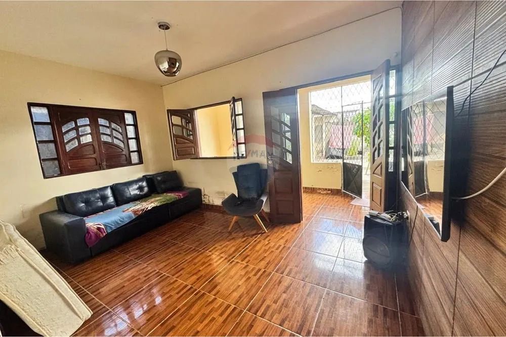 Casa no Antares com 3 Quartos  Pronta para Morar