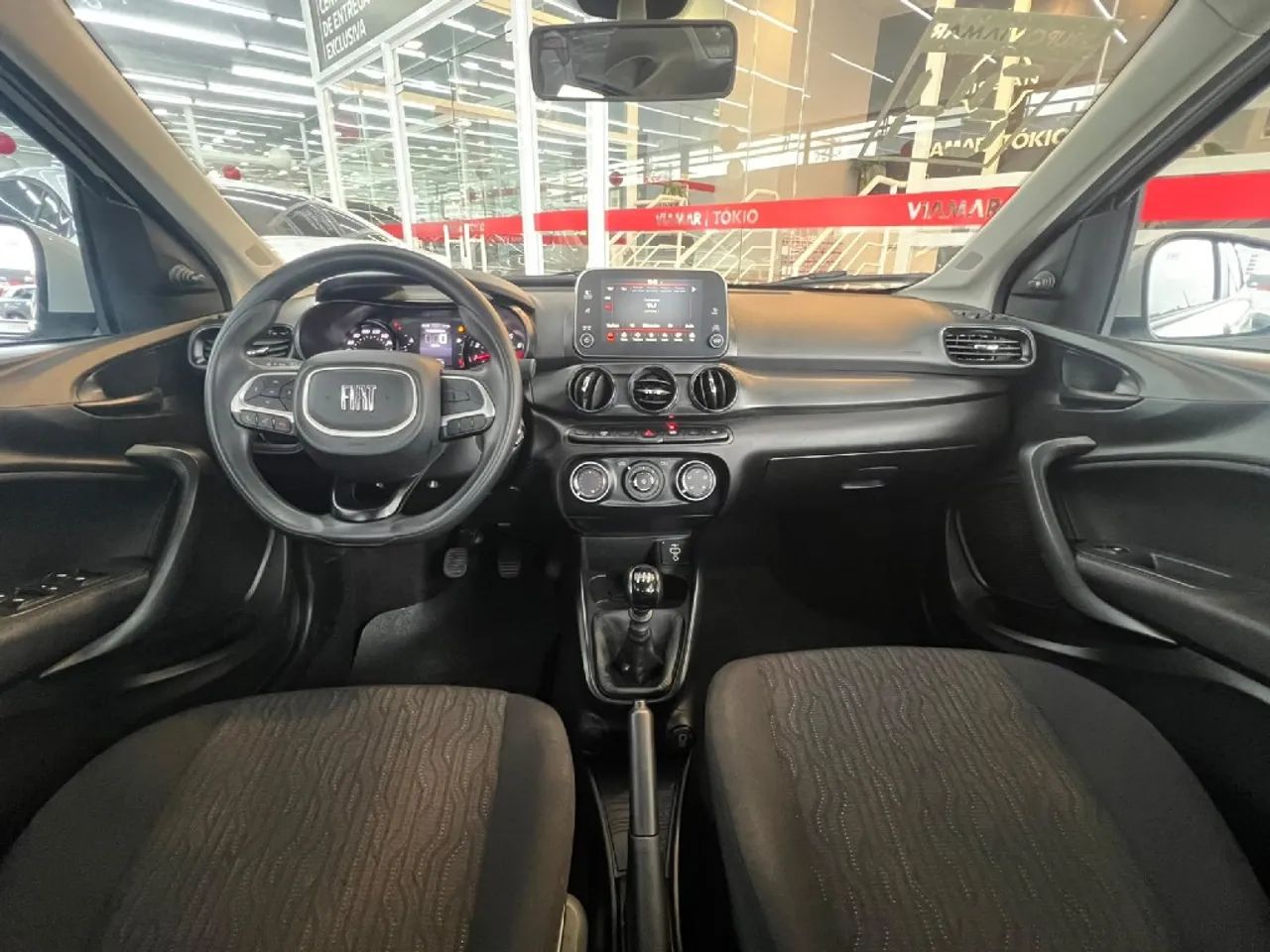 Fiat Cronos Drive 1.0 6V, foto 13 de 18
