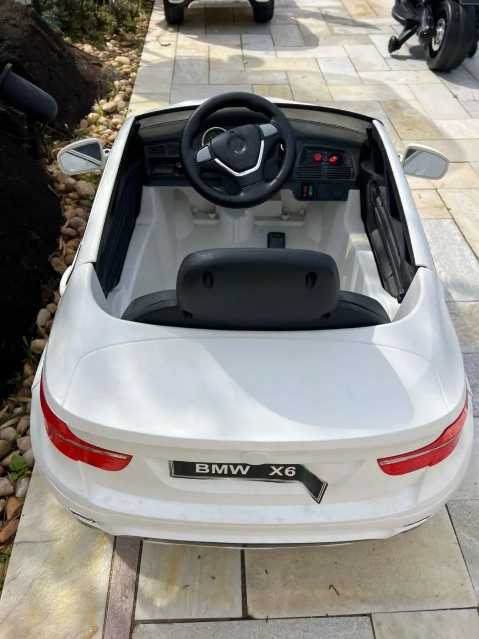 Carrinho elétrico infantil BMW X6 - Foto 2