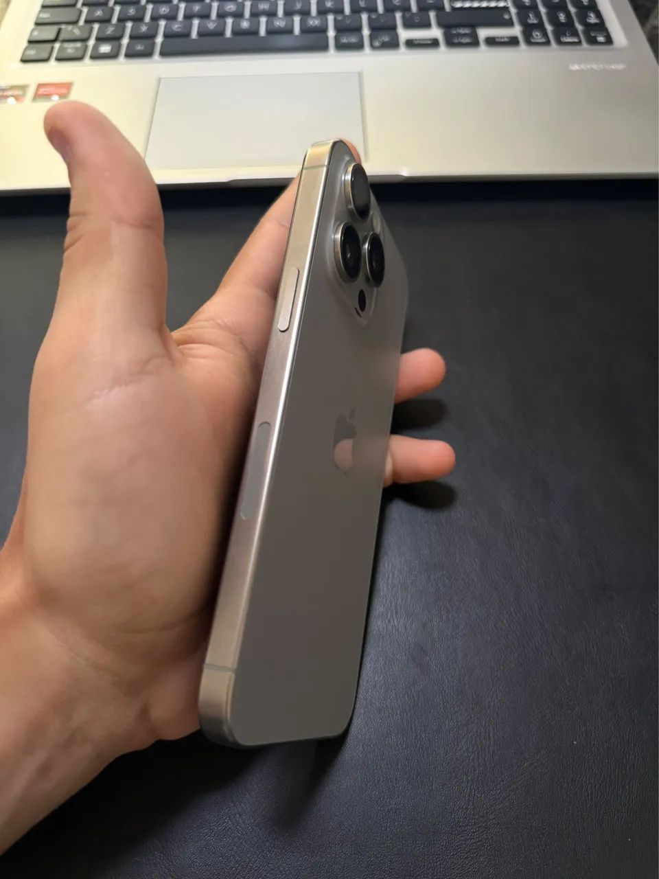 Iphone 15 Pro Max - em perfeito estado - Foto 4