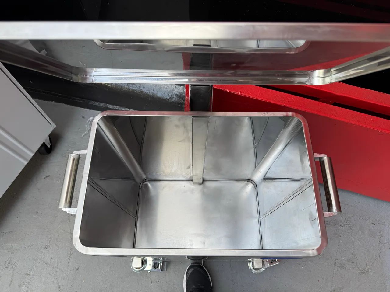 LIXEIRA AÇO INOX 430 NOVA 75 LITROS  - Foto 3