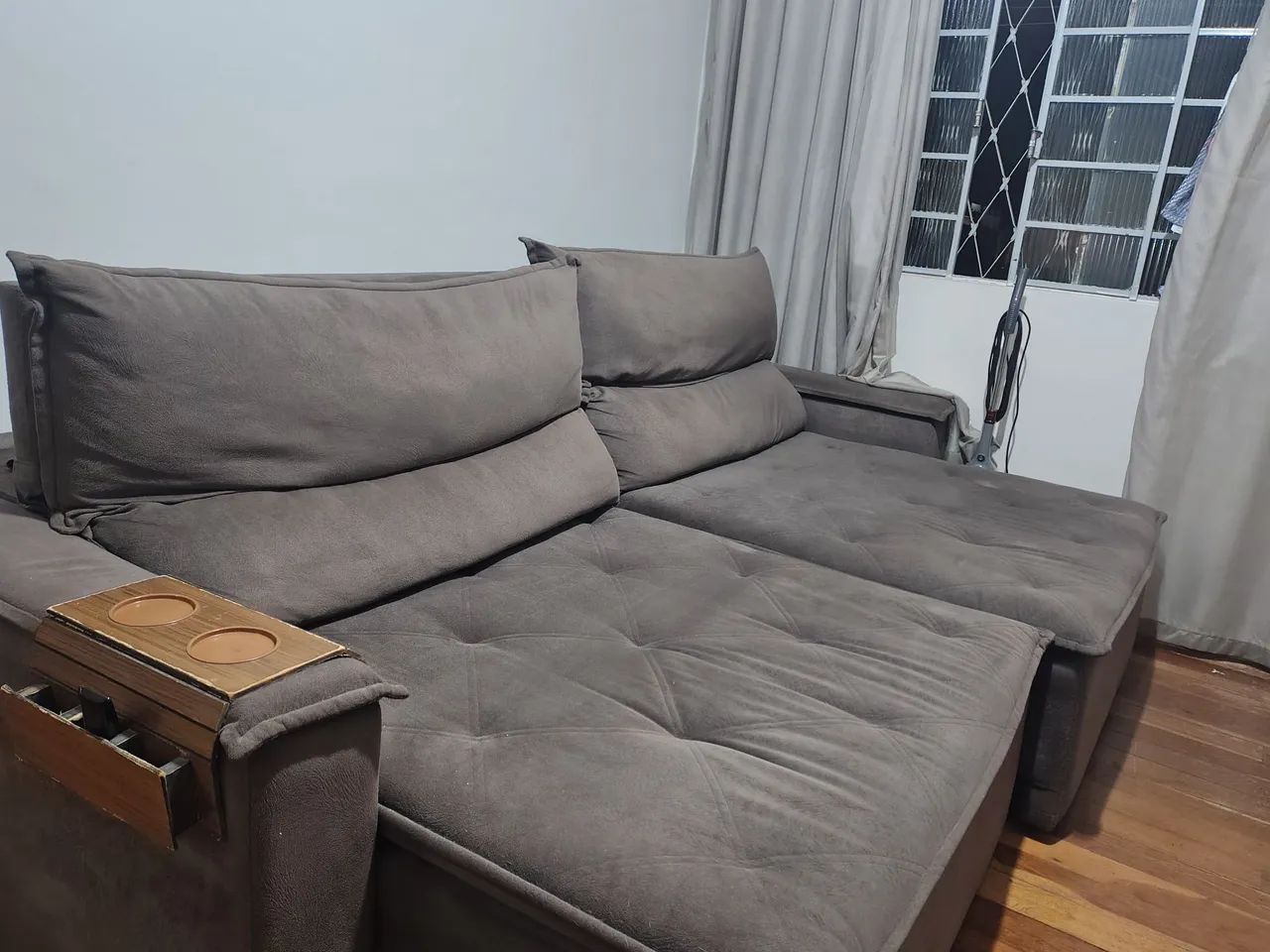 Sofá retrátil