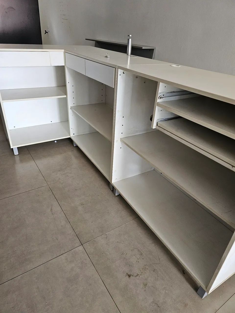Balcão Caixa em L - Foto 4
