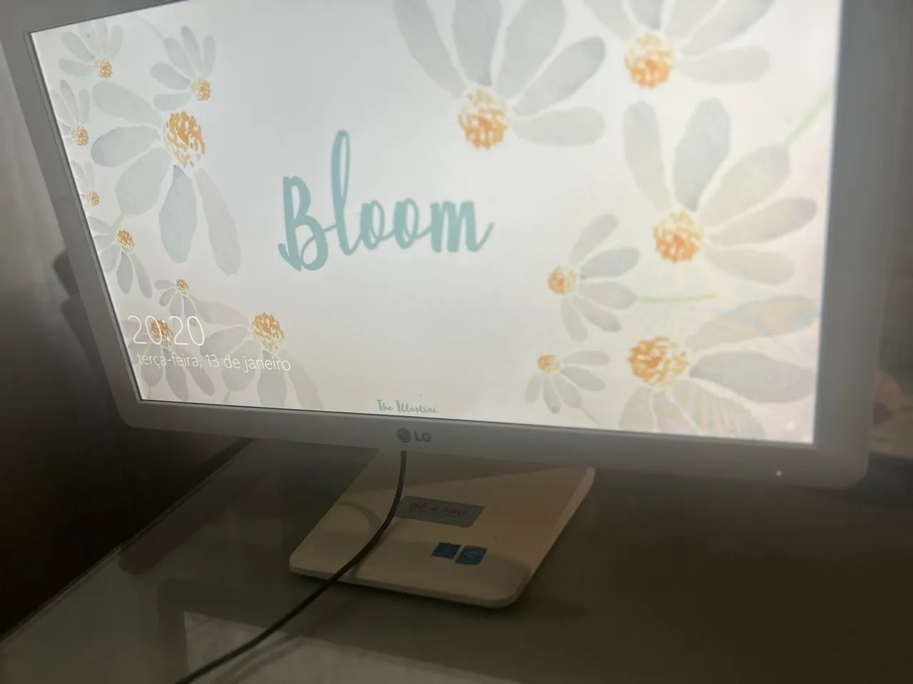 Computador All in One LG 22V240 Tela 21.5