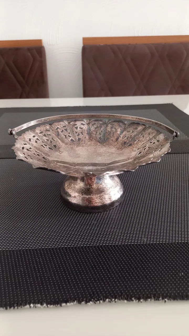 Fruteira/Bomboniere  pequena com alça prata Regia - Foto 2