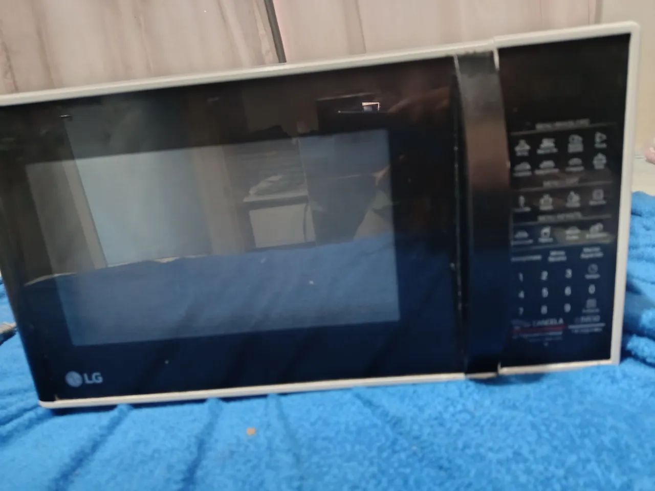 Vendo micro-ondas da LG