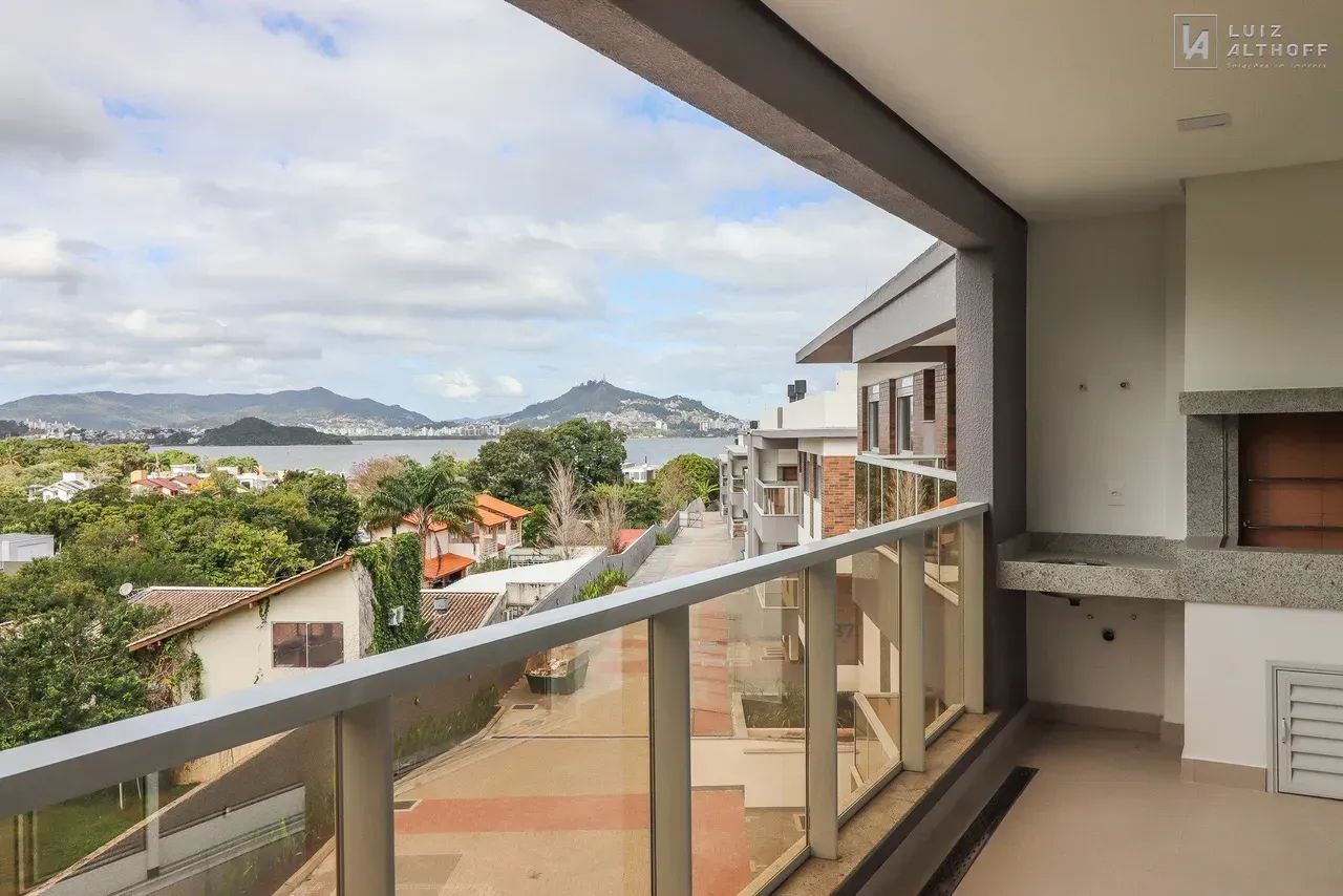 Imóvel para venda tem 182 metros quadrados com 3 quartos em Cacupé - Florianópolis - SC - Foto 2