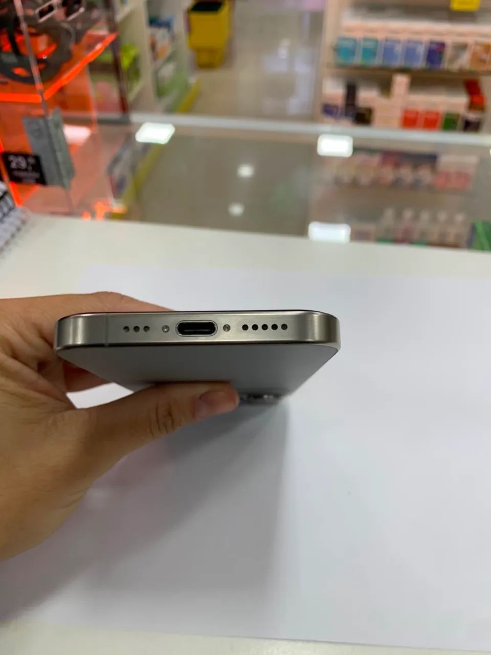 iPhone 15 pro  - Foto 2