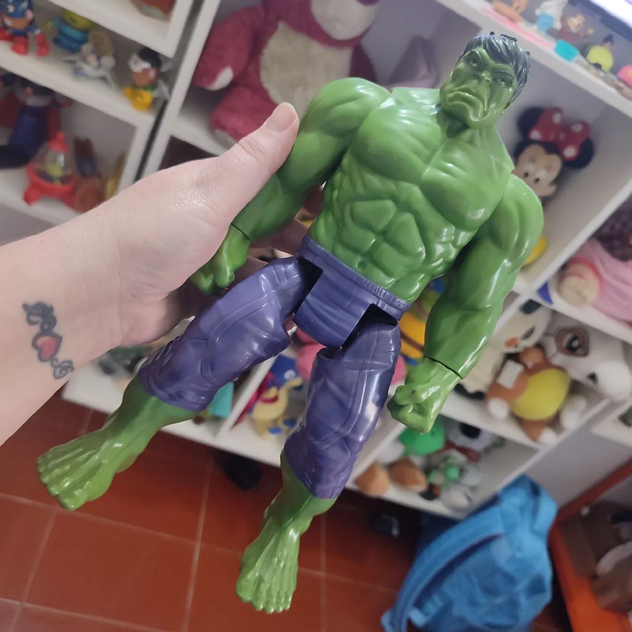 Boneco Hulk 30cm Hasbro 2016