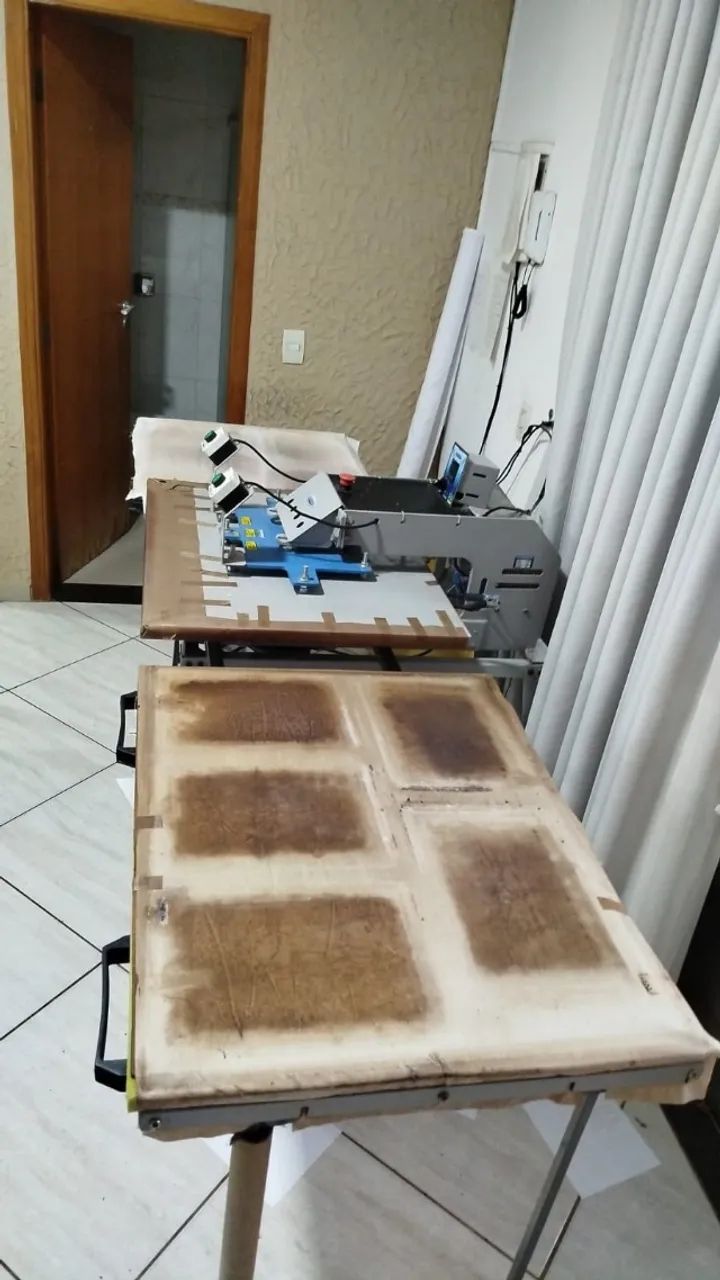PRENSA TÉRMICA PNEUMÁTICA DUAS BANDEJAS 85X65 - Foto 4