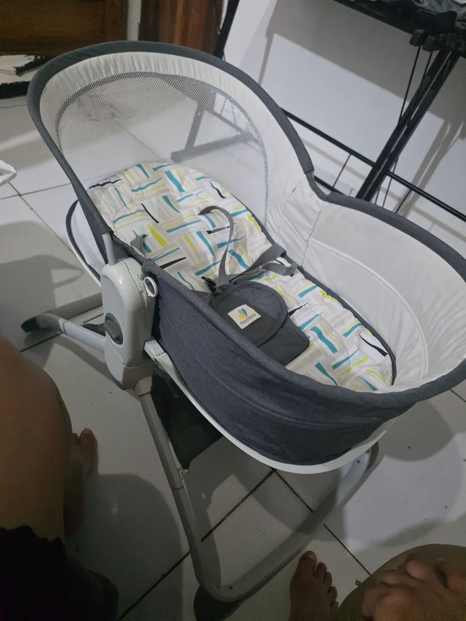 Cadeira e Berço Portátil multi utilidades  - Foto 2