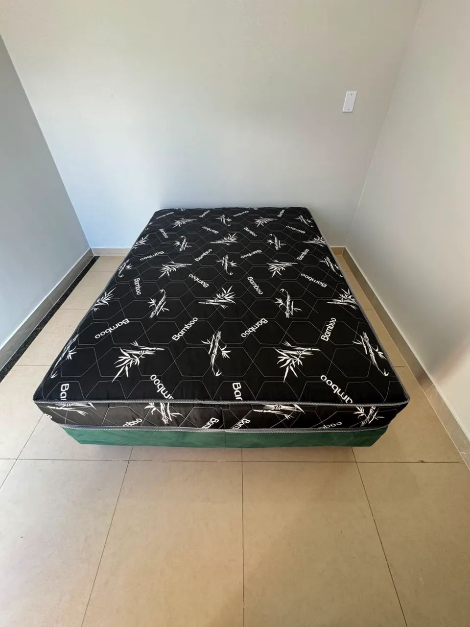 Cama box casal com 20cm de espuma 