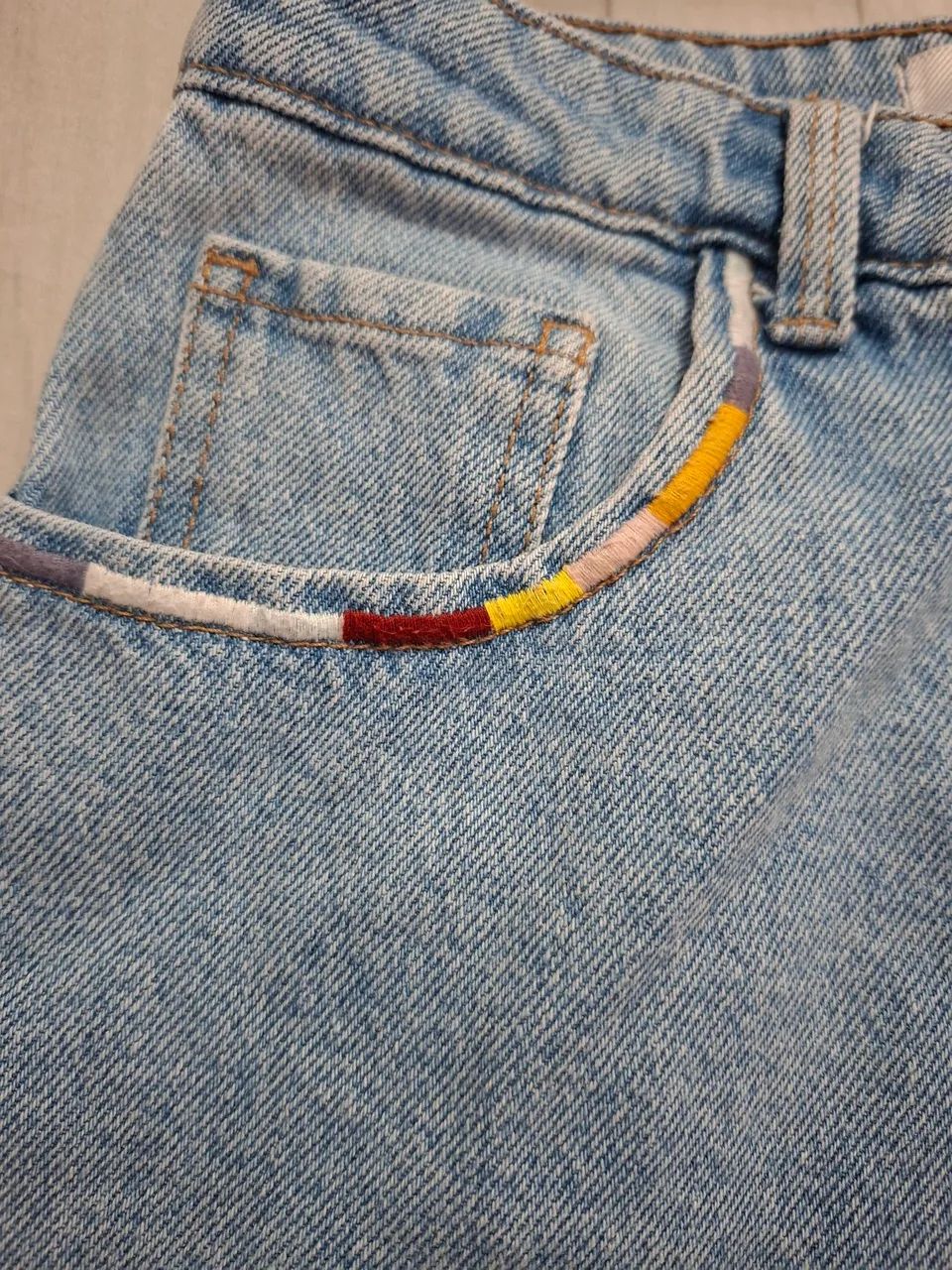 Short jeans com bordado YOUCOM - Foto 4