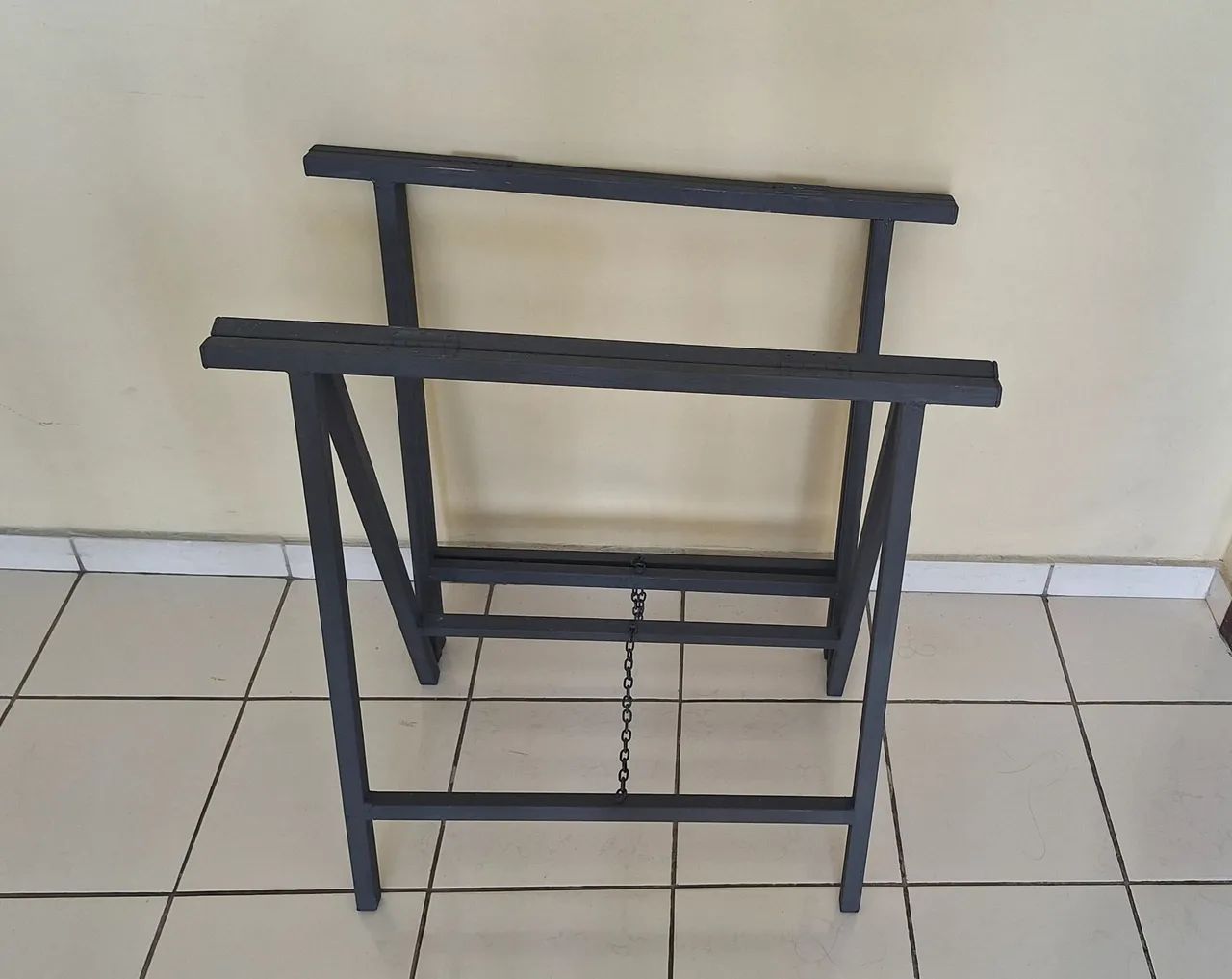 Cavalete de ferro - Foto 2