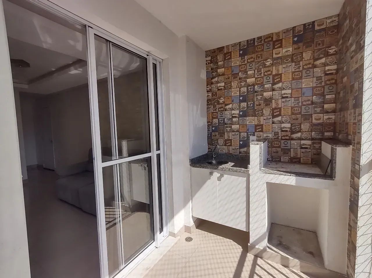 Apartamento com 3 dorms,sendo uma suíte, 76m² no centro de Taboão da Serra - SP - Foto 5